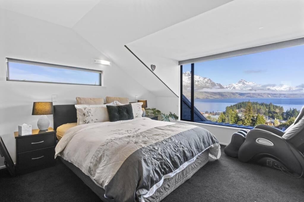 Awesome Studio - Amazing Mountain & Lake Views Κουίνσταουν Εξωτερικό φωτογραφία